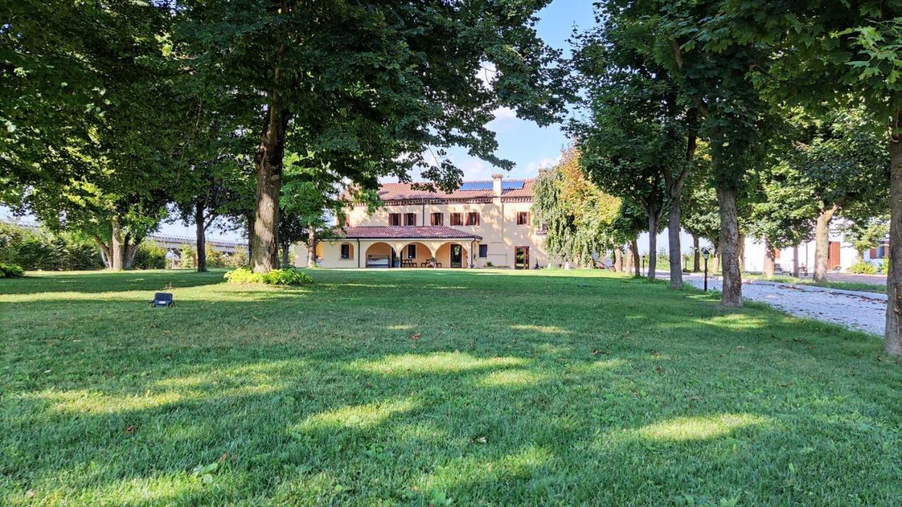 Agriturismo La Foscarina Vescovana 外观 照片